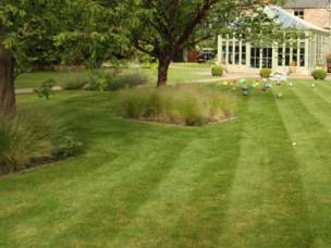 Lawn Mowing & Garden Services in Somerset